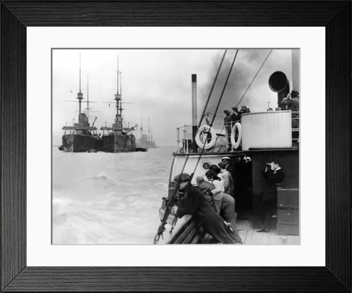 Framed Print : Bank Holiday mobilisation activity at Sheerness, WW1 Framed Print : Bank Holiday mobilisation activity at Sheerness, WW1