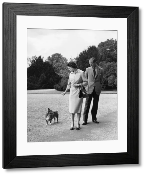 Framed Print : Queen Elizabeth II and Duke of Edinburgh, 1959 Framed Print : Queen Elizabeth II and Duke of Edinburgh, 1959