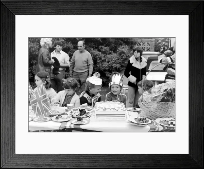 Framed Print : Celebrating the Silver Jubilee of Queen Elizabeth II Framed Print : Celebrating the Silver Jubilee of Queen Elizabeth II