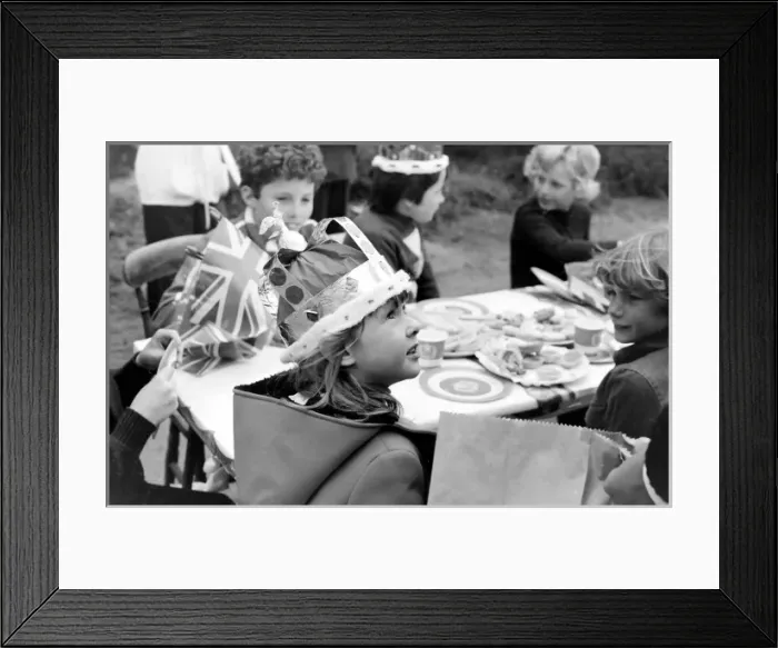 Framed Print : Celebrating the Silver Jubilee of Queen Elizabeth II Framed Print : Celebrating the Silver Jubilee of Queen Elizabeth II