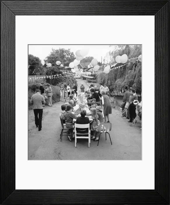 Framed Print : Celebrating the Silver Jubilee of Queen Elizabeth II Framed Print : Celebrating the Silver Jubilee of Queen Elizabeth II