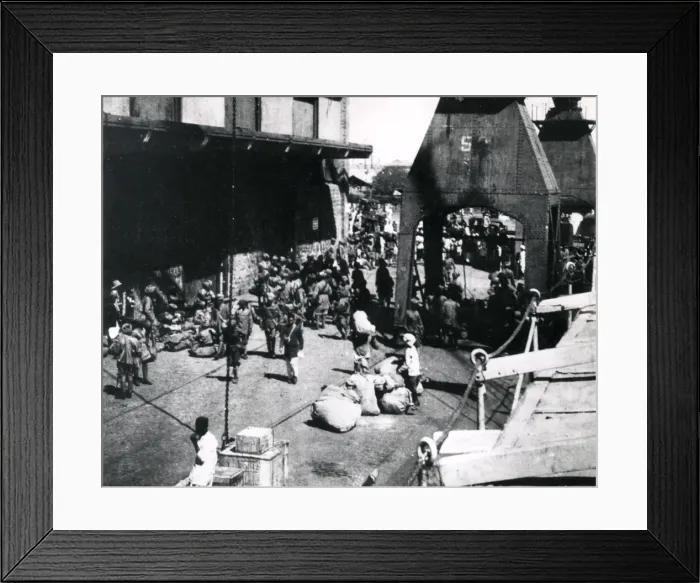 Framed Print : Poona Division at Bombay Dock, India, WW1 Framed Print : Poona Division at Bombay Dock, India, WW1