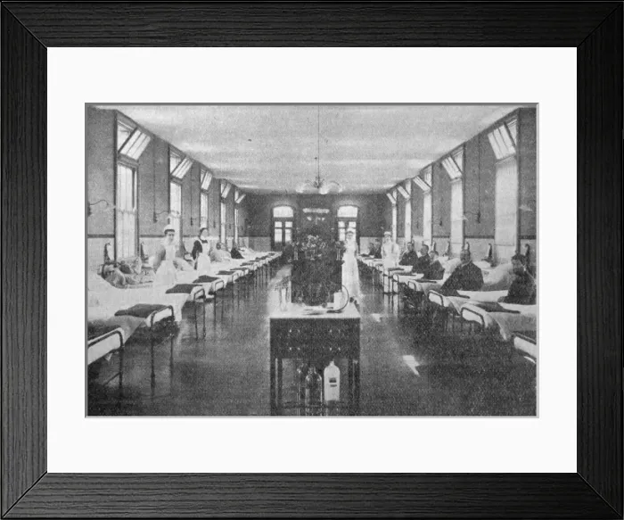 Framed Print : Mens ward at Islington Poor Law Infirmary, Highgate Hill Framed Print : Mens ward at Islington Poor Law Infirmary, Highgate Hill