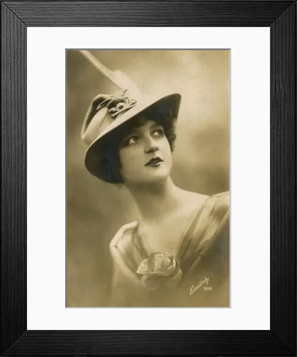 Framed Print : Italian Fashion - Cap with feather and badge Framed Print : Italian Fashion - Cap with feather and badge