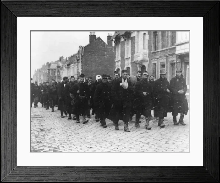 Framed Print : Wounded Belgian troops in Calais, France, WW1 Framed Print : Wounded Belgian troops in Calais, France, WW1