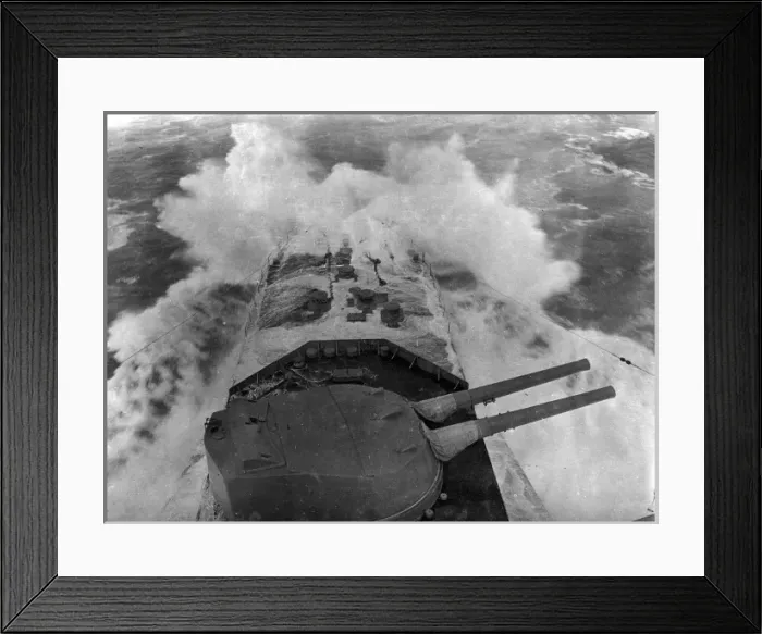 Framed Print : Rough waves in the North Sea, WW1 Framed Print : Rough waves in the North Sea, WW1