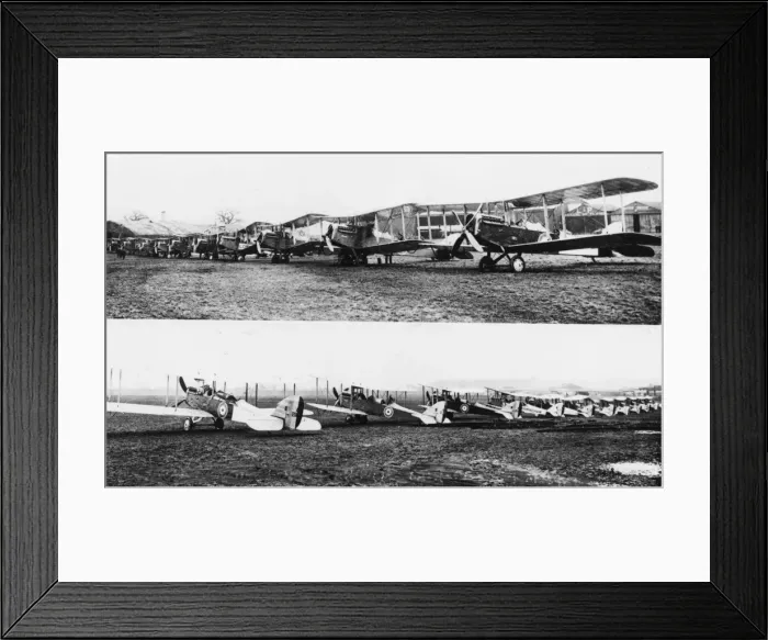 Framed Print : Airco DH4 biplanes on an airfield, WW1 Framed Print : Airco DH4 biplanes on an airfield, WW1