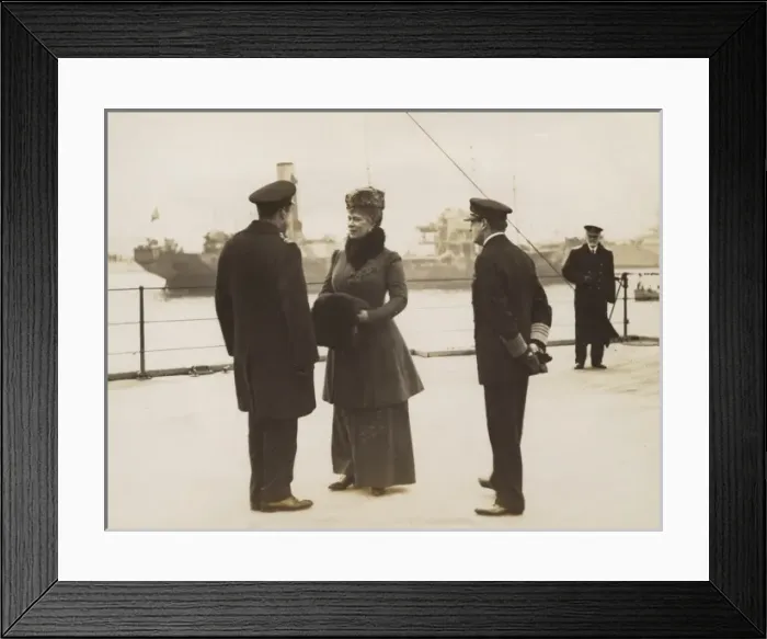 Framed Print : Viscount Curzon, Queen Mary and Admiral David Beatty Framed Print : Viscount Curzon, Queen Mary and Admiral David Beatty