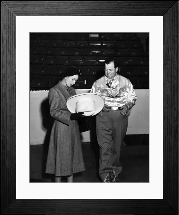 Framed Print : Royal tour of Canada: Princess Elizabeth, 1951 Framed Print : Royal tour of Canada: Princess Elizabeth, 1951