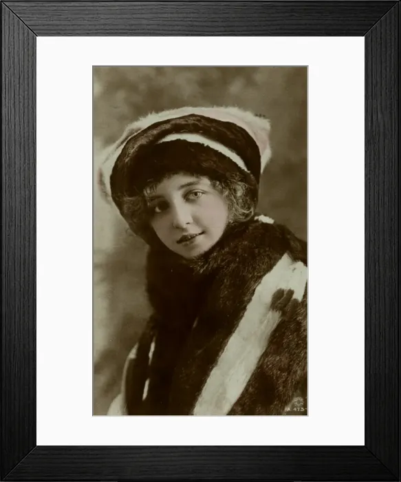 Framed Print : Pretty young woman in fur coat and hat Framed Print : Pretty young woman in fur coat and hat