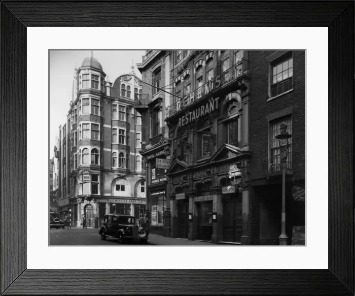 Framed Print : De Hems restaurant, Soho Framed Print : De Hems restaurant, Soho
