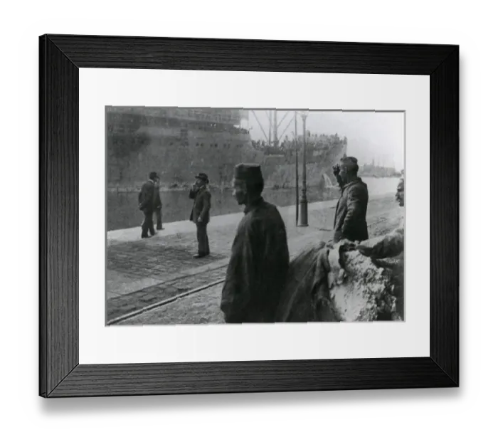 Framed Print : American troops arriving in Europe, WW1 Framed Print : American troops arriving in Europe, WW1