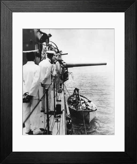 Framed Print : HMAS Sydney landing party for Direction Island, WW1 Framed Print : HMAS Sydney landing party for Direction Island, WW1