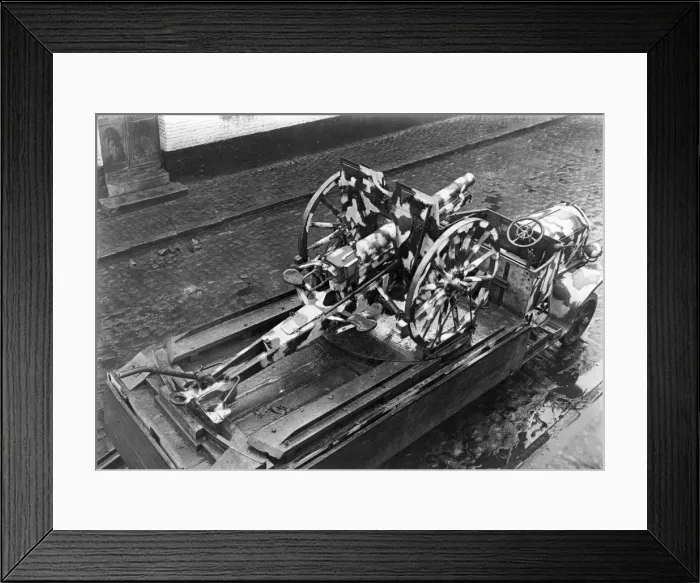 Framed Print : German field gun on a lorry, France, WW1 Framed Print : German field gun on a lorry, France, WW1