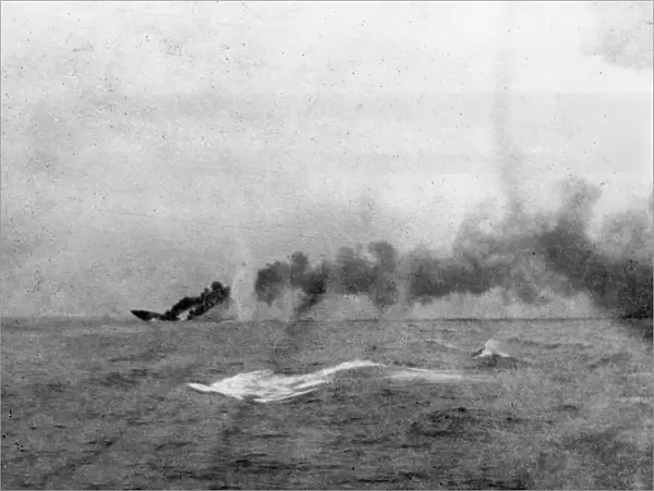 HMS Indefatigable sinking, Battle of Jutland, WW1