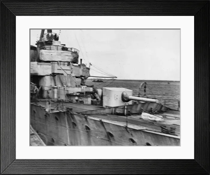 Framed Print : HMS Chester, British light cruiser, WW1 Framed Print : HMS Chester, British light cruiser, WW1