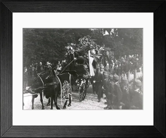 Framed Print : Funeral cortege, Archduke Franz Ferdinand and his wife