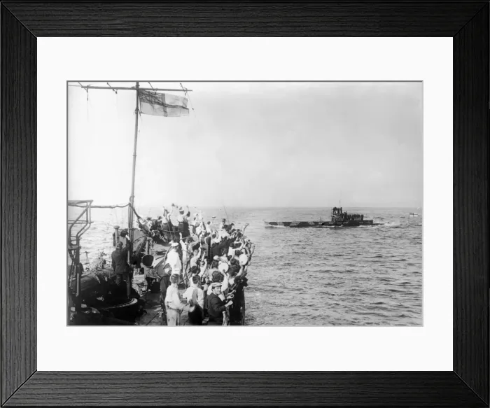 Framed Print : HMS Grampus and HMS E11 submarine, WW1 Framed Print : HMS Grampus and HMS E11 submarine, WW1