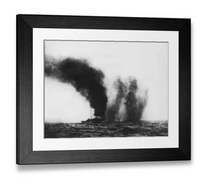 Framed Print : Scene during the Battle of Jutland, WW1 Framed Print : Scene during the Battle of Jutland, WW1