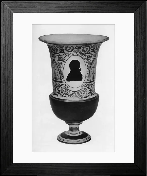 Framed Print : Worcester vase with silhouette portrait of King George III Framed Print : Worcester vase with silhouette portrait of King George III