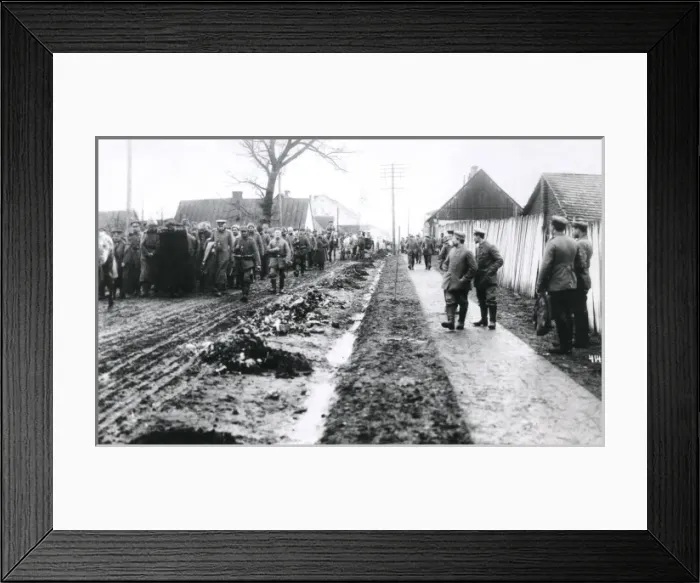 Framed Print : Russians passing through Augustowo, WW1