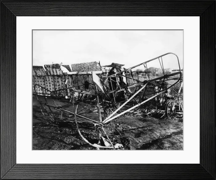 Framed Print : German Gotha G. IV heavy bomber, Margate, WW1 Framed Print : German Gotha G. IV heavy bomber, Margate, WW1