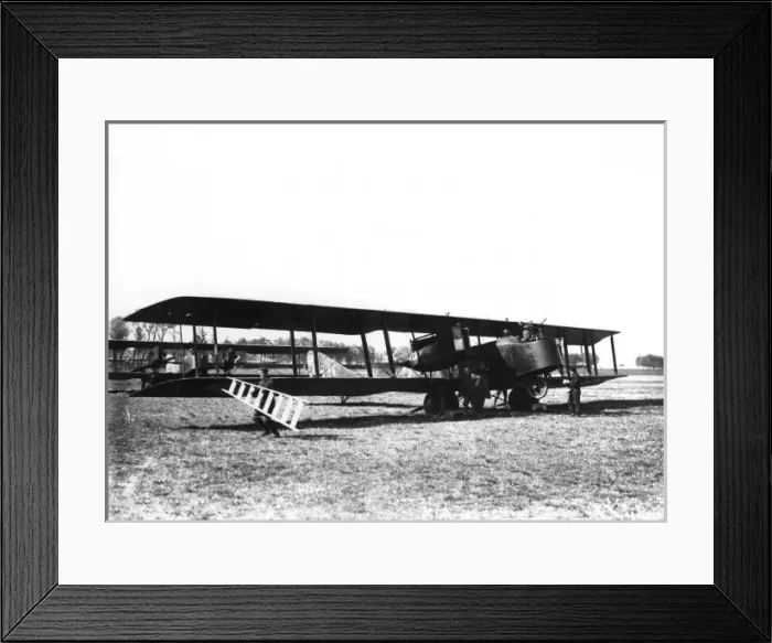 Framed Print : German Friedrichshafen G. III bomber plane, WW1 Framed Print : German Friedrichshafen G. III bomber plane, WW1