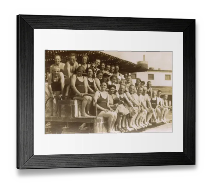 Framed Print : Bathers pose for photo at saltair, Utah, USA Framed Print : Bathers pose for photo at saltair, Utah, USA