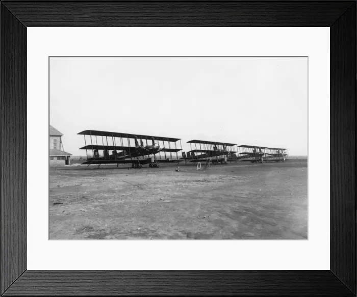 Framed Print : Italian Caproni Ca. 4 bomber planes, WW1 Framed Print : Italian Caproni Ca. 4 bomber planes, WW1