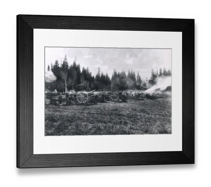Framed Print : Artillery in action, Russian Front, WW1 Framed Print : Artillery in action, Russian Front, WW1