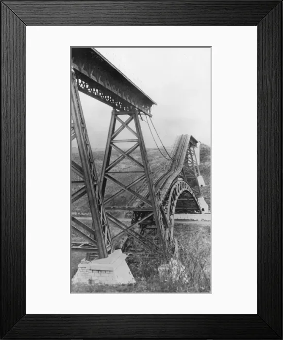 Framed Print : Damaged bridge in north eastern France, WW1 Framed Print : Damaged bridge in north eastern France, WW1