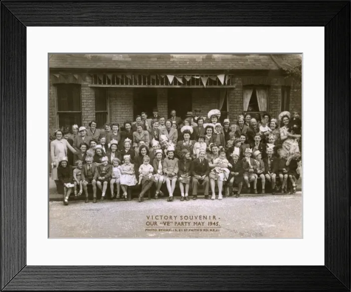 Framed Print : VE Day Party - London Framed Print : VE Day Party - London