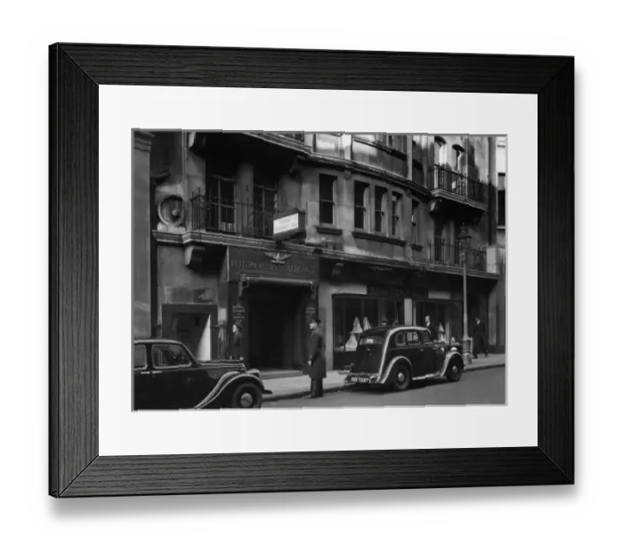 Framed Print : Potomac restaurant, London Framed Print : Potomac restaurant, London