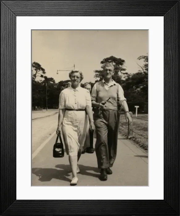 Framed Print : Couple on holiday