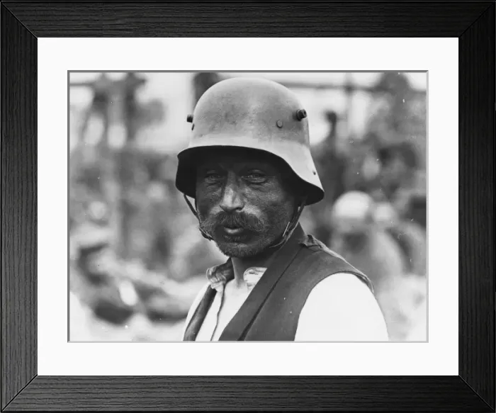 Framed Print : German prisoner captured at Messines, Flanders, WW1 Framed Print : German prisoner captured at Messines, Flanders, WW1