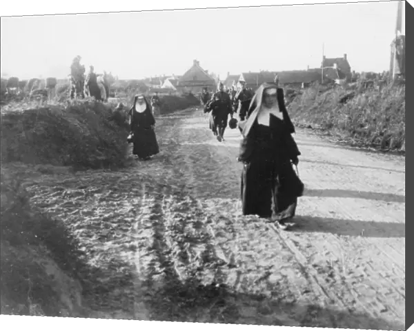 Belgian nuns and others, Adinkerke, Belgium, WW1