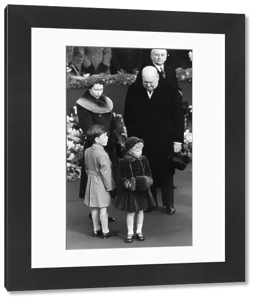 Royal family and Winston Churchill at Waterloo Station