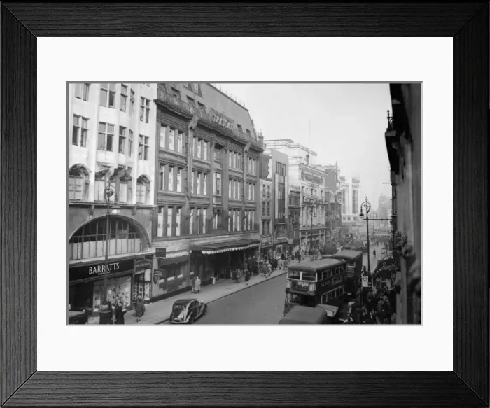 Framed Print : Frascati on Oxford Street, London Framed Print : Frascati on Oxford Street, London