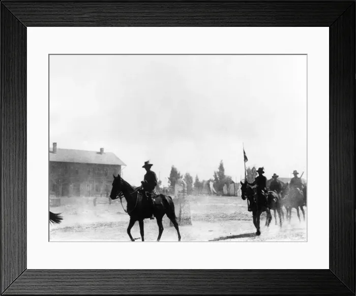 Framed Print : General Chauvel and troops riding through Damascus Framed Print : General Chauvel and troops riding through Damascus
