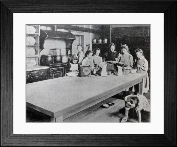 Framed Print : LCC Industrial School for Girls, Gordon House, Isleworth Framed Print : LCC Industrial School for Girls, Gordon House, Isleworth
