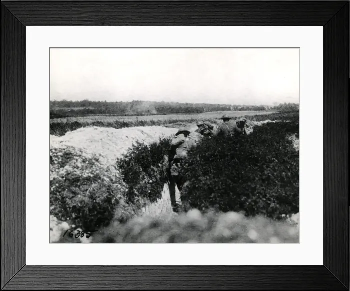 Framed Print : American soldiers under cover, France, WW1 Framed Print : American soldiers under cover, France, WW1