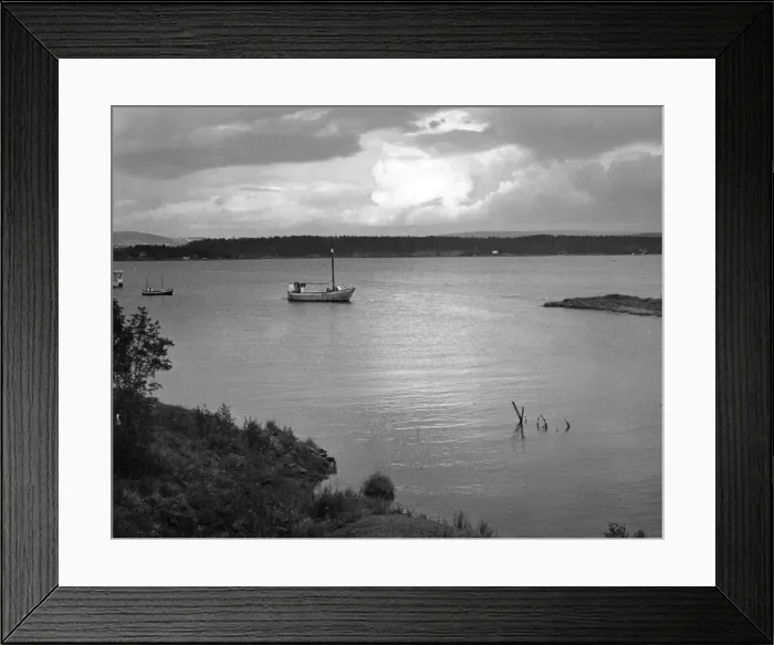 Framed Print : OSLO FJORD Framed Print : OSLO FJORD