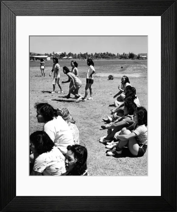 Framed Print : Hawaiian Schoolgirls Framed Print : Hawaiian Schoolgirls
