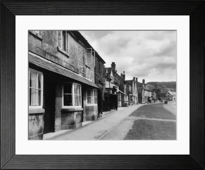 Framed Print : England / Broadway Framed Print : England / Broadway