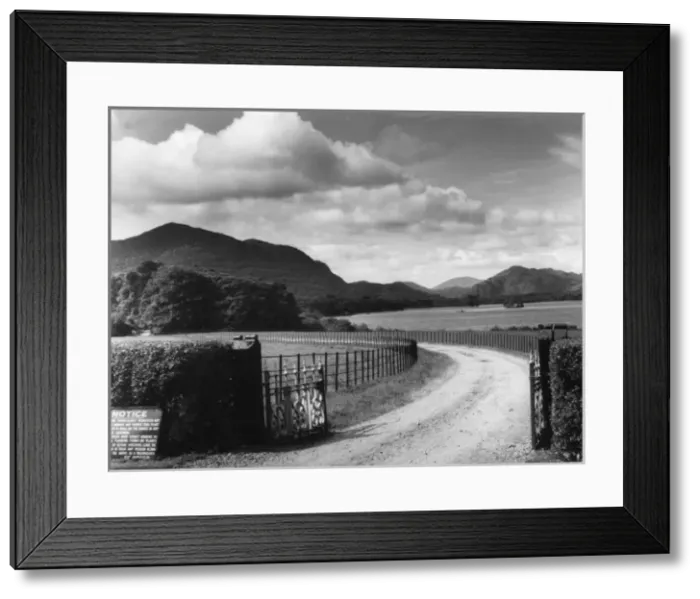 Framed Print : Ireland / Castlelough Bay Framed Print : Ireland / Castlelough Bay