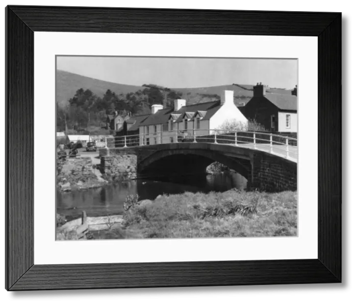 Framed Print : Wales / Llanrhystyd Framed Print : Wales / Llanrhystyd
