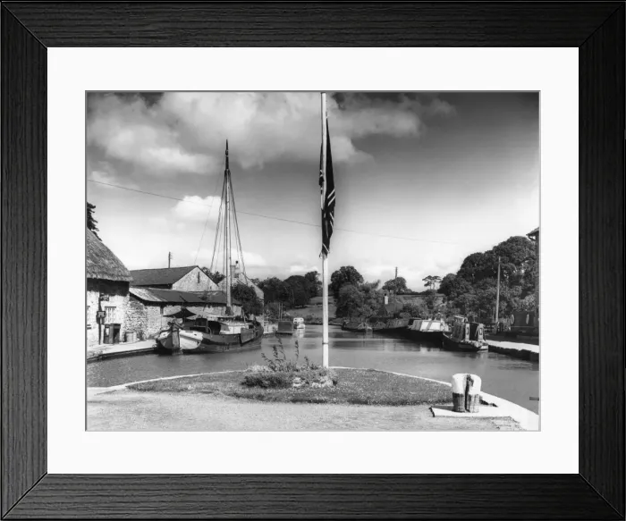 Framed Print : Stoke Bruerne Locks Framed Print : Stoke Bruerne Locks