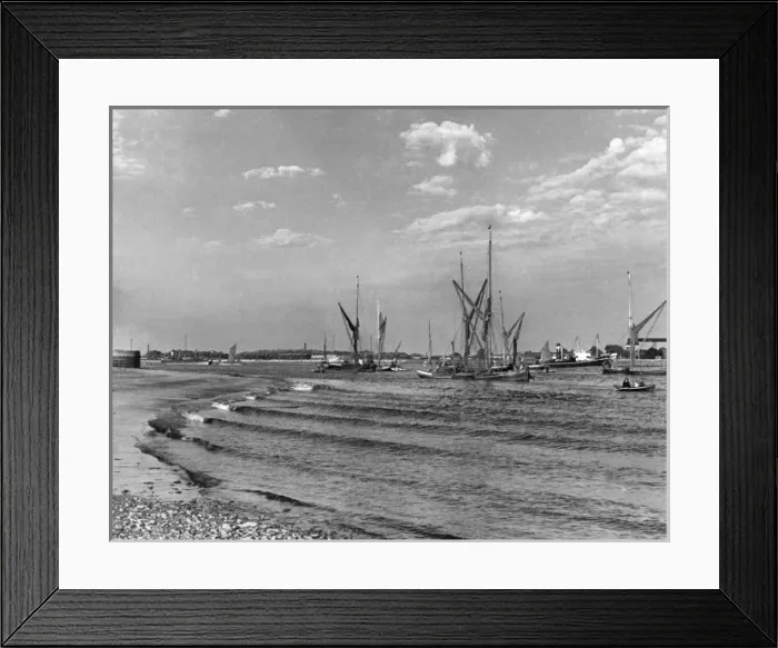 Framed Print : London / North Woolwich Framed Print : London / North Woolwich