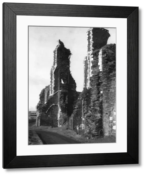 Framed Print : Neath Abbey Framed Print : Neath Abbey