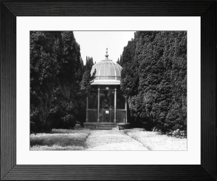 Framed Print : The Maharajahs Well Framed Print : The Maharajahs Well